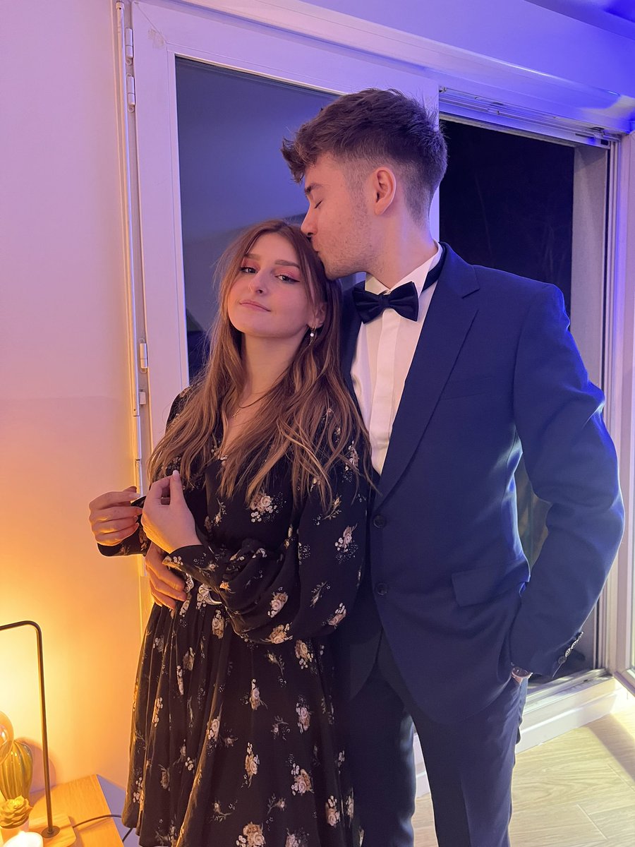 M8 Nikof tweet media