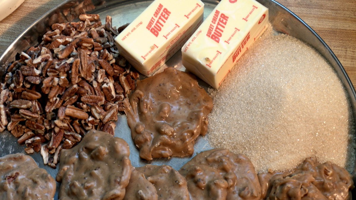 THIS WEEKEND:   Catfish, crawfish, red beans 'n rice, etouffee... it's all on the menu from a gourmet praline shop.