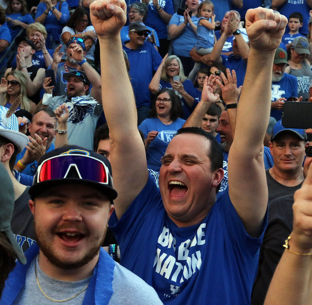 DarrellBird's tweet photo. Big Blue Nation was out in full force at the #CitrusBowl pep rally on New Year's Eve in Orlando. See all my photos here. https://t.co/D0KE3gL8FF https://t.co/o9D1aXEOq3