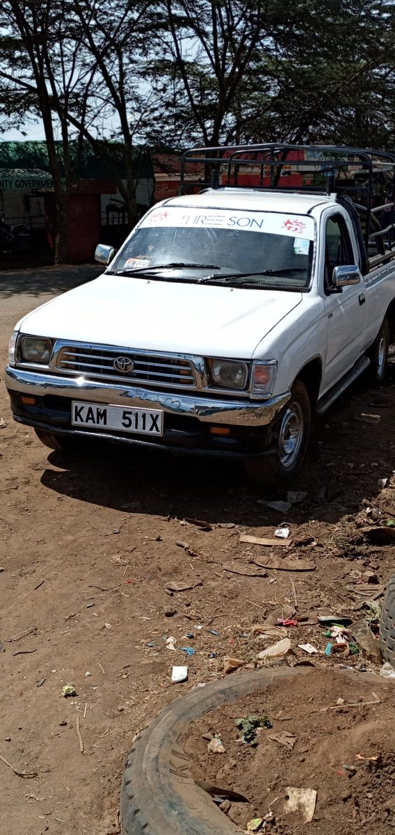 Mans with the Hilux 2.4d tweet media