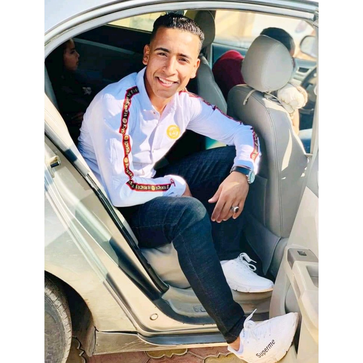 انت اجمل ماانهي به عامي القديم ، واجمل ماابدأ به عامي الجديد ، يديمك الله ف حياتي ف كل عام💙🌍.