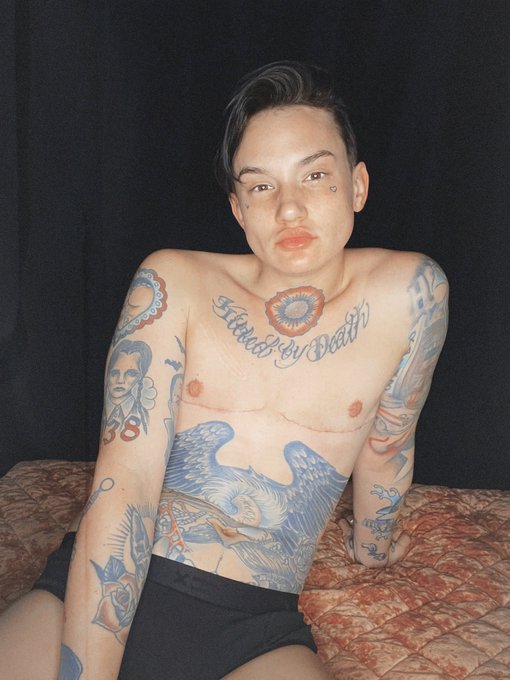 My onlyfans is free HNY 🥳 https://t.co/3HecpAigQ6 https://t.co/5rC0bawR8g
