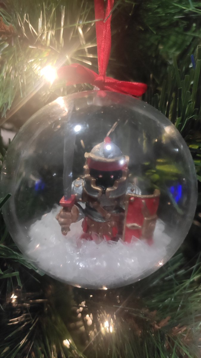 KrakenEmpire's tweet photo. ¡¡Happy new year!! This year we break out of our bubble 😁 https://t.co/DuhWCDiR3l