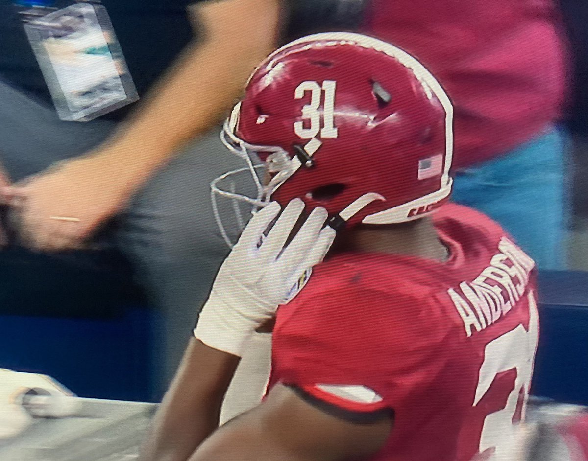 MattStewartTV's tweet photo. Where does @AlabamaFTBL get guys like @will_anderson28?
@OfficialGHSA thats where! Former @DHSDutch 5-Star Getting It Done for Crimson Tide. Should have been in New York #Heisman!
@GPBsports #Recruiting2020 All-Star https://t.co/noOfNlLzfU