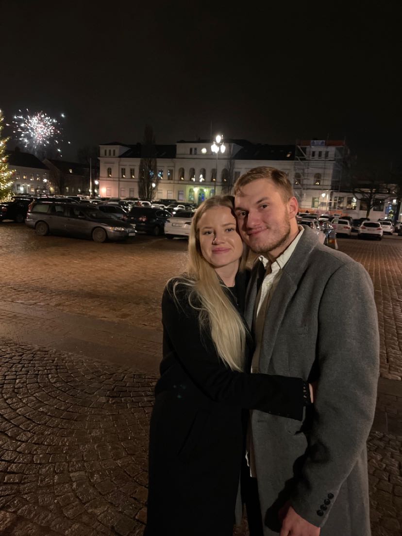 xAstrm's tweet photo. Happy new year from me and the love of my life! https://t.co/anJ7ur21Pc