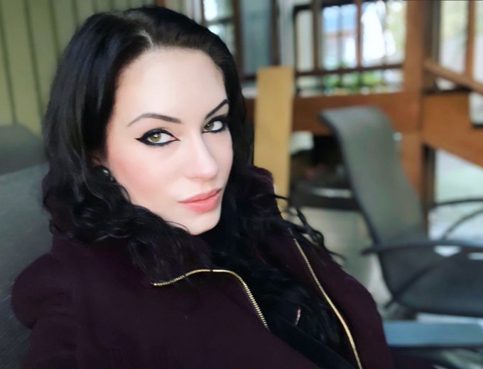 Time to get dressed 👗 https://t.co/fluB0Mb1t3<a href="/tag/christmasispagan"class="tags"><span>#christmasispagan</span></a>