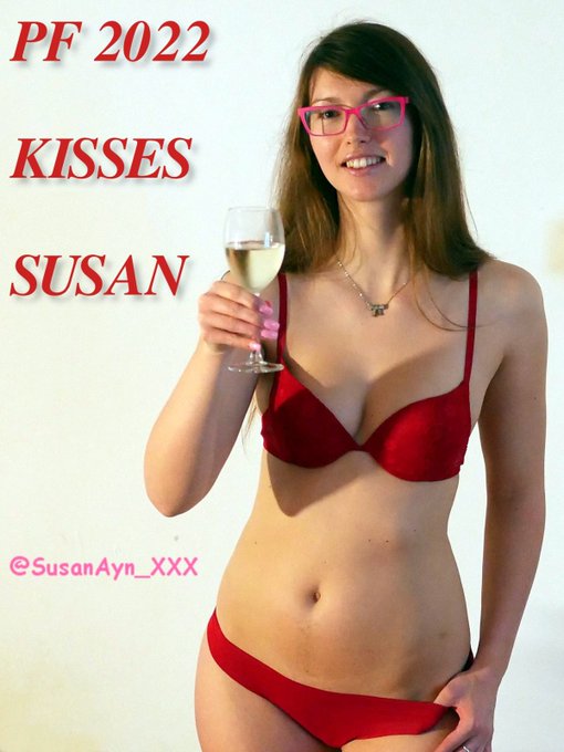 Watch Susan Ayn Official's leaked NSFW photo on TwXstars
