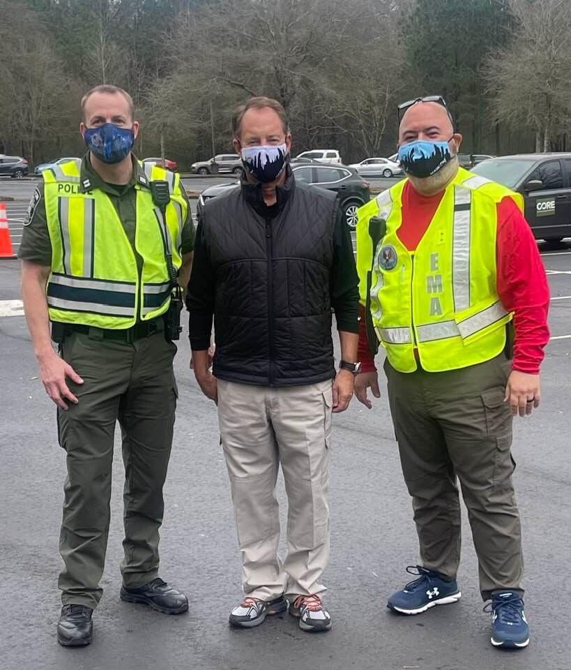 Dick Anderson (@fultonmanager) on Twitter photo Thanks to the team from FCPD, <a href="/AFCEMA/">Atlanta-Fulton County EMA</a> and others across #TeamFulton who made sure our #CovidTesting sites were open & safely operating on New Year’s Eve to help meet the current case surge. We’ll be open again on Monday. Stay Safe! Thanks to the team from FCPD, <a href="/AFCEMA/">Atlanta-Fulton County EMA</a> and others across #TeamFulton who made sure our #CovidTesting sites were open & safely operating on New Year’s Eve to help meet the current case surge. We’ll be open again on Monday. Stay Safe!