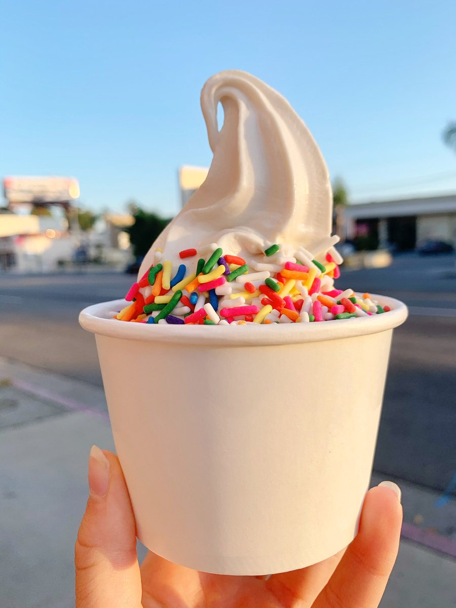 ending 2021 on a very sweet note!!

🍦🌈🎉