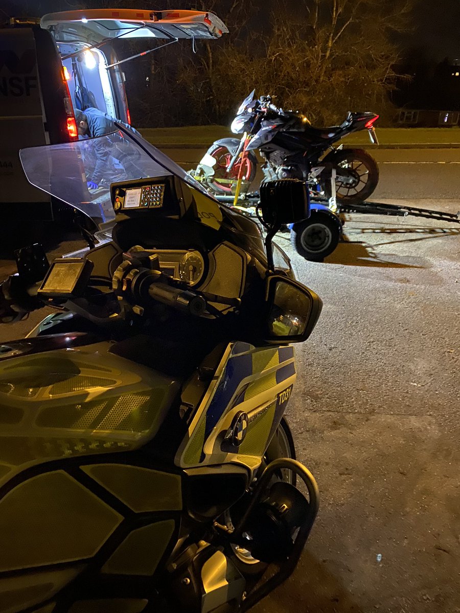 KentPoliceRoads's tweet photo. Rider of this bike decided to overtake another car in a 30 mph limit at 52 right in front of #RSU officers conducting speed checks. Not only that, the rider was a provisional licence holder who had never completed his CBT. Rider reported and bike seized. #Ridelegal GS https://t.co/DU20EN4JCo