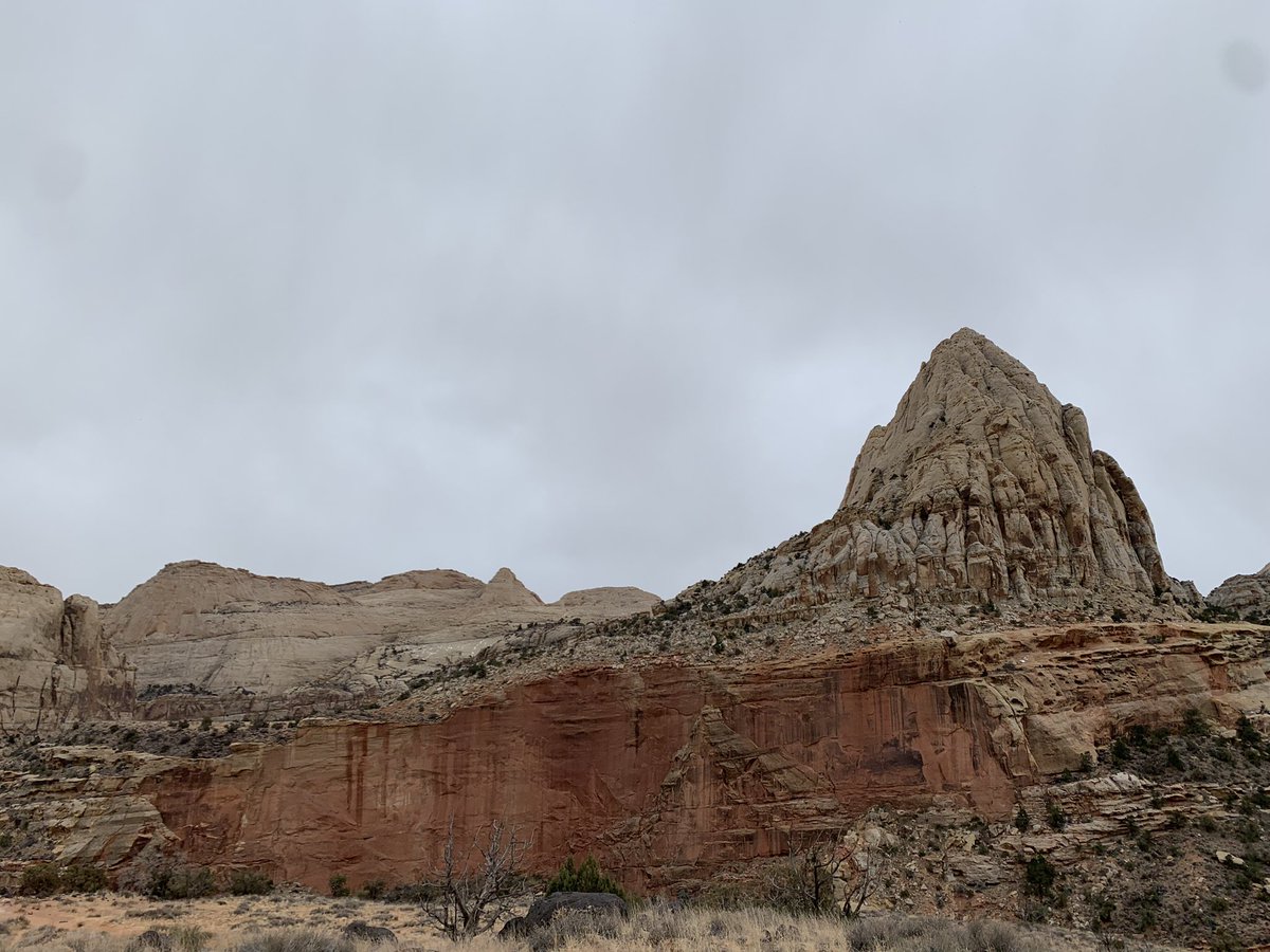 jnsbaby's tweet photo. Capital reef national park 🚐⛰

#capitalreef #nationalpark #hiking 🌵 https://t.co/FeZIcu3Hdg