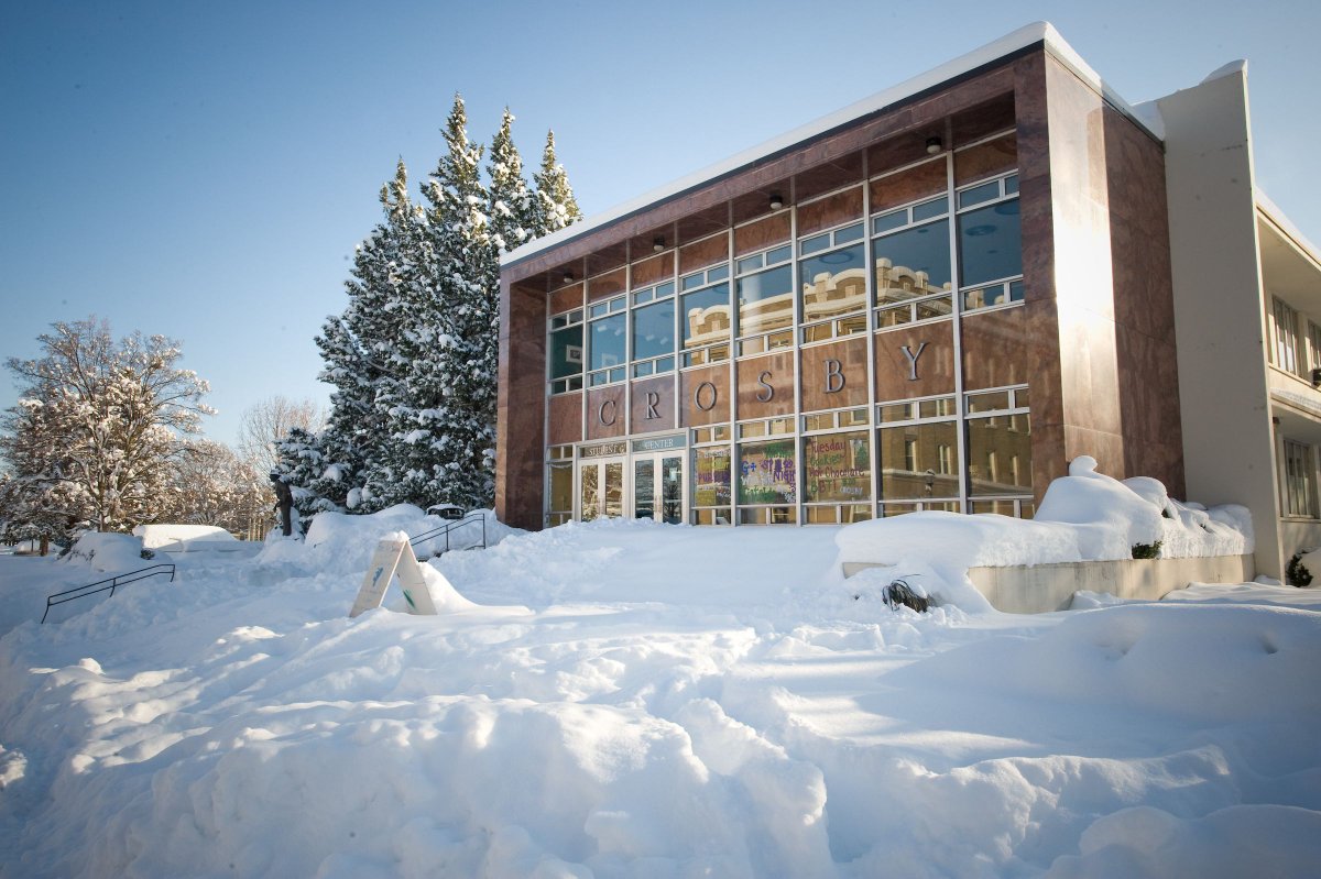 ZagFirstYear's tweet image. Hey Zags! Happy last day of 2021! The NSFP office hopes everyone is having a fun but relaxing winter break so far. We cannot wait to see everyone back on campus in a few weeks. #GoZags