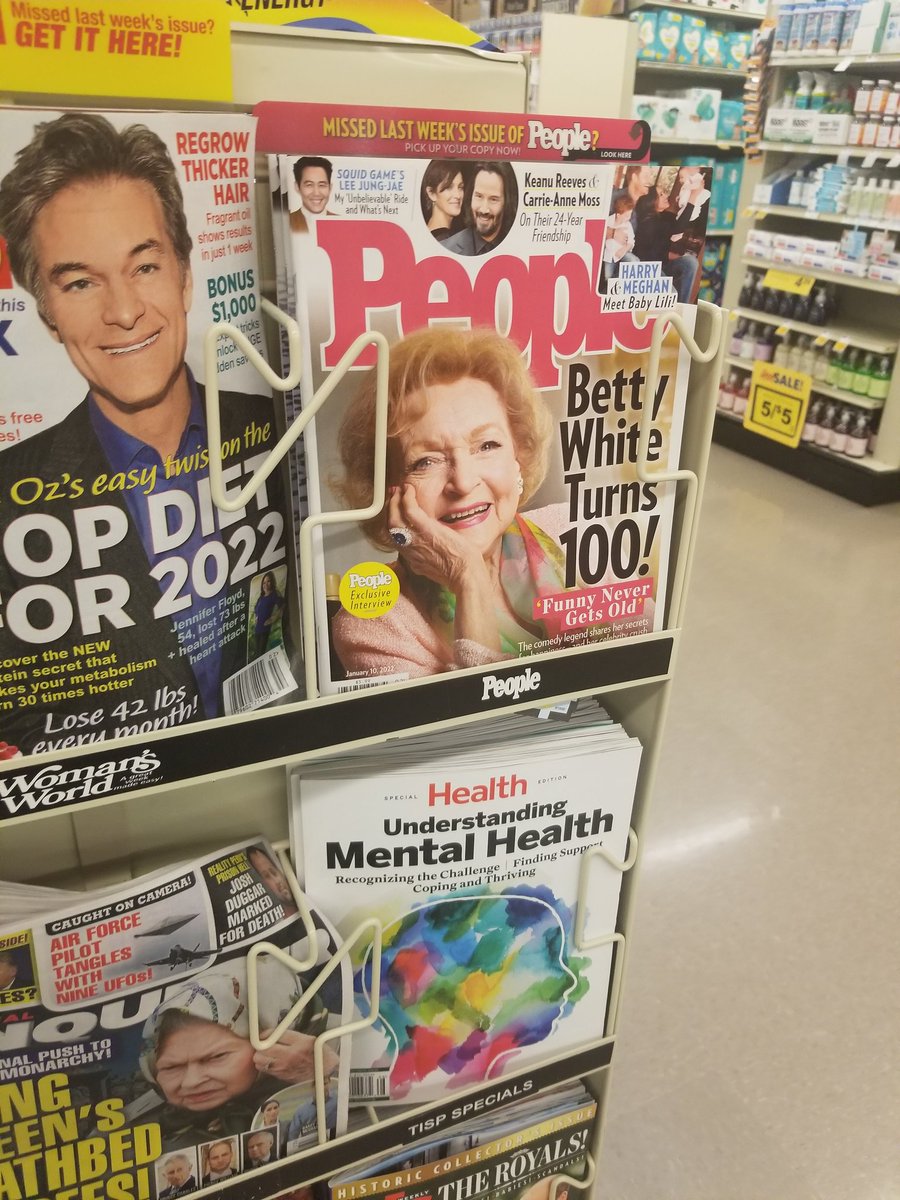 TheJuice997's tweet photo. They gotta feel like shit releasing this magazine... https://t.co/Ckme367JB9