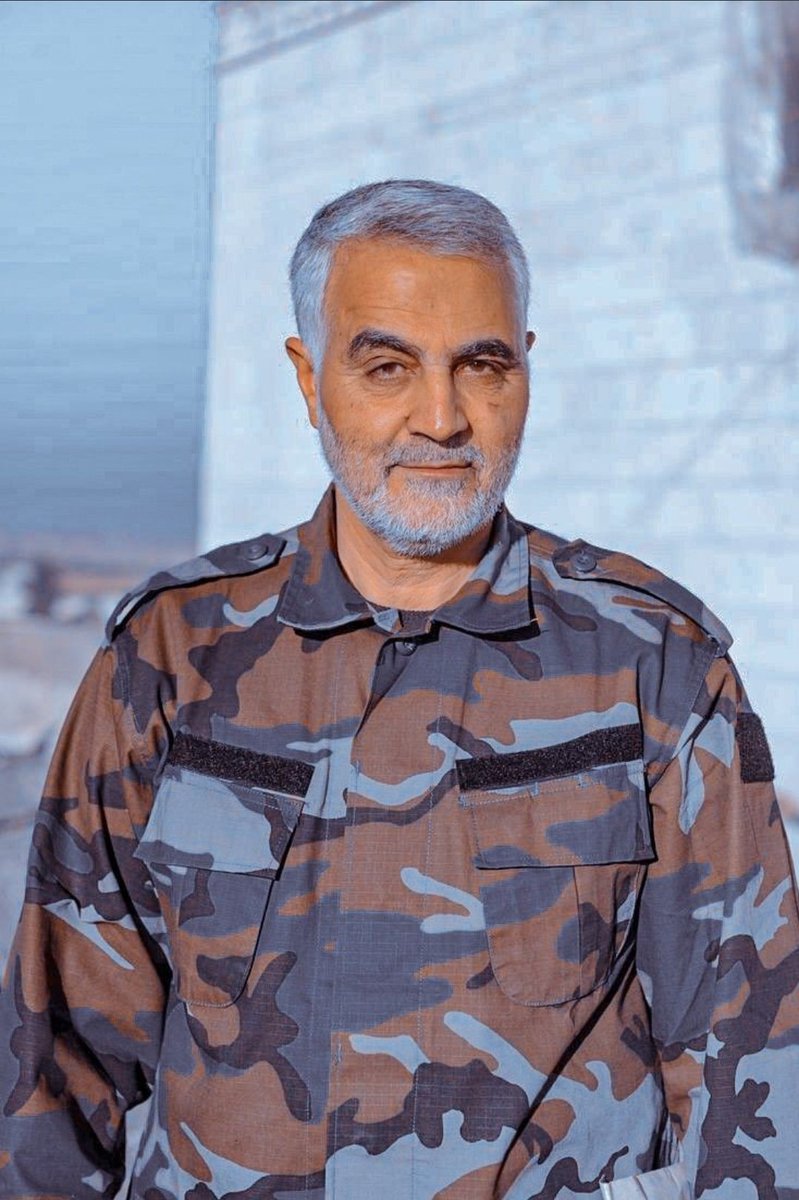 Sameh6969's tweet image. عشق شیری است قوی پنجه و میگوید فاش
هر که از جان نگذشت نگذرد از بیشه ما
#Hero
