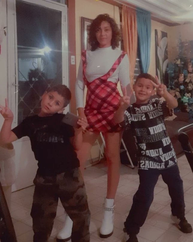 Yurleane's tweet image. 🎆 Happy new year ✨
My bbys boys💙💚❤🇵🇷