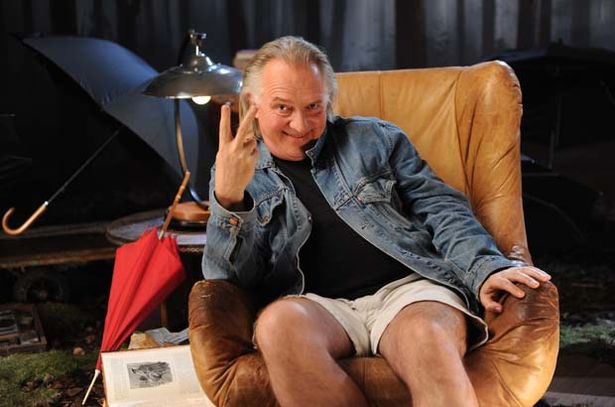 SmashingBP's tweet photo. Happy New Year!!

@BottomStuff @talkingbottom @official_bottom @Bottom_Quotes @BottomDaily @quotebottom @Richie_R1chard @mayallfan @MayallOnline @SmashingBP @Psychedelicalm @Edward_Hitler1 @Remembering_Rik https://t.co/JvSCctcbdi