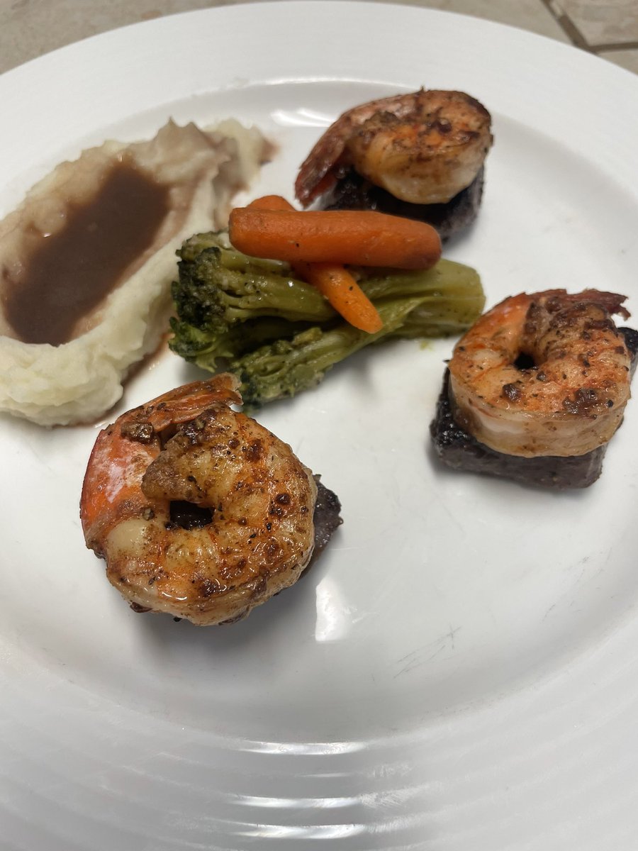 Anthony Neumann (@kickerneumann) on Twitter photo Been a while since the last food post. Venison medallions and shrimp. #surfandturf #HAPPYNEWYEAR2022 <a href="/foodiesofturf/">#foodiesofturf</a> Been a while since the last food post. Venison medallions and shrimp. #surfandturf #HAPPYNEWYEAR2022 <a href="/foodiesofturf/">#foodiesofturf</a>