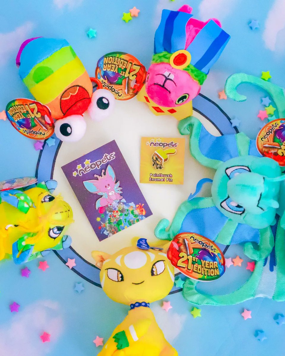 Kammiepompom's tweet image. instagram.com/p/CYKr_cQlnnq/

☆Happy New Years Eve yall, stay safe! ☆ 🥰🙏💛!! I got a cute @Neopets Holiday Box from their 21st Anniversary collection 🌟! 

🌟 #neopets ⭐ #draik 💫 #neopetsplush 🌟 #neopetscollection ⭐ #neopetsfan 💫 #neopetspetpet 🌟 #neopetskeychain ⭐