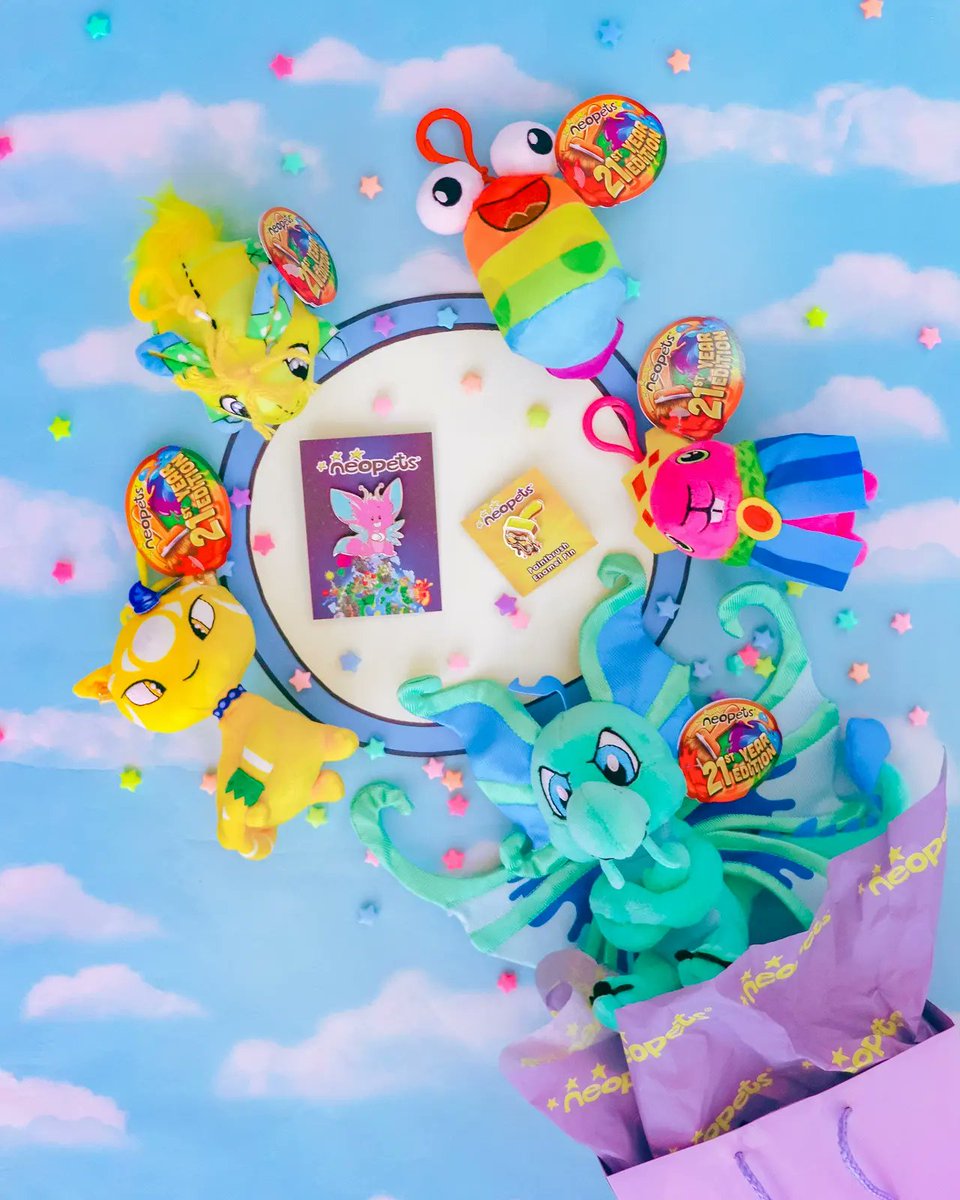 Kammiepompom's tweet image. instagram.com/p/CYKr_cQlnnq/

☆Happy New Years Eve yall, stay safe! ☆ 🥰🙏💛!! I got a cute @Neopets Holiday Box from their 21st Anniversary collection 🌟! 

🌟 #neopets ⭐ #draik 💫 #neopetsplush 🌟 #neopetscollection ⭐ #neopetsfan 💫 #neopetspetpet 🌟 #neopetskeychain ⭐