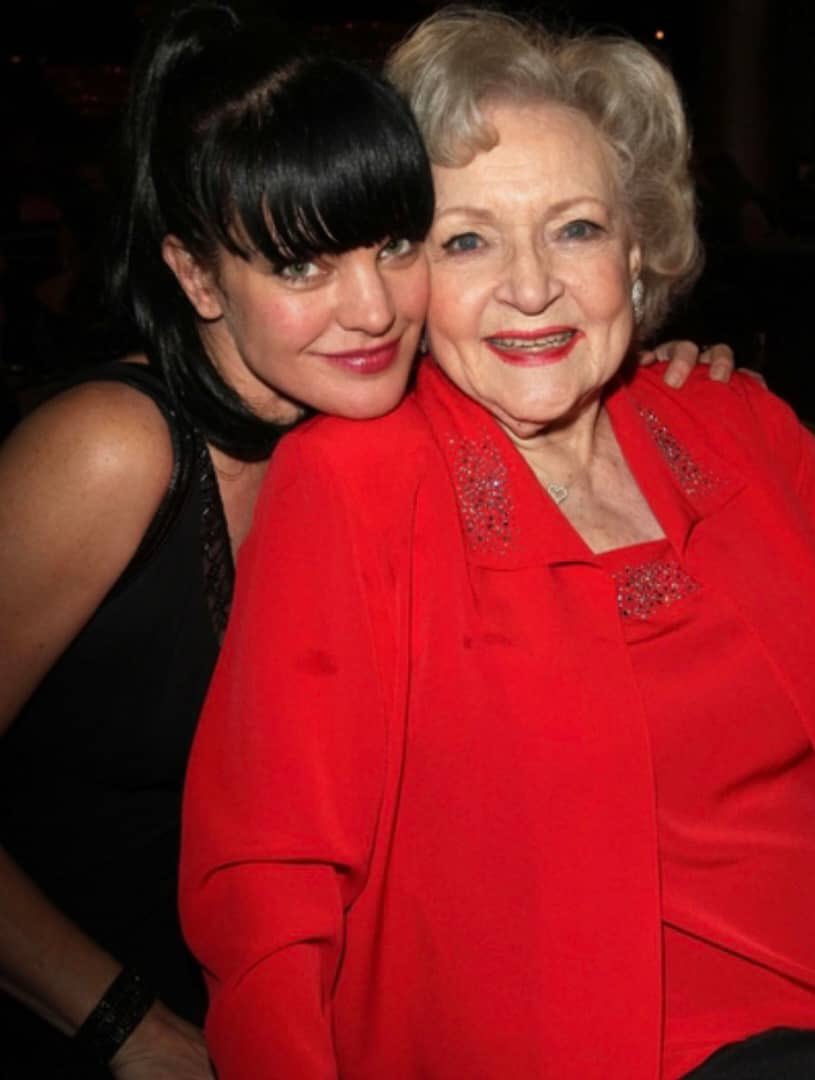 pauley_i's tweet photo. Oh #BettyWhite 
I love you. 
Thank you for being such a good role model for me.
Thank you for being a friend, miss you. https://t.co/w1TQJJm9eg