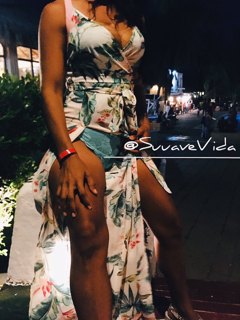 SuuaveVida's tweet photo. Se podrá acabar el año pero jamás el amor y la pasión que nos tenemos♥️👩‍❤️‍👨

Gracias a todos ustedes que con sus comentarios y publicaciones hacen que nuestras fantasías en pareja crezcan ya esperamos poder conocerlos 🥰
Por lo pronto Felices Fiestas y un maravilloso Año Nuevo⭐️ https://t.co/bEwqkHWiH0