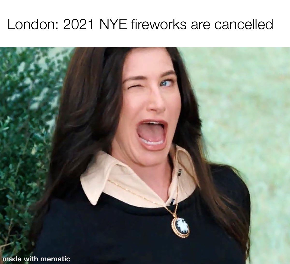 AlexHamilt0n's tweet image. Happy New Year! #HAPPYNEWYEAR2022 #londonfireworks