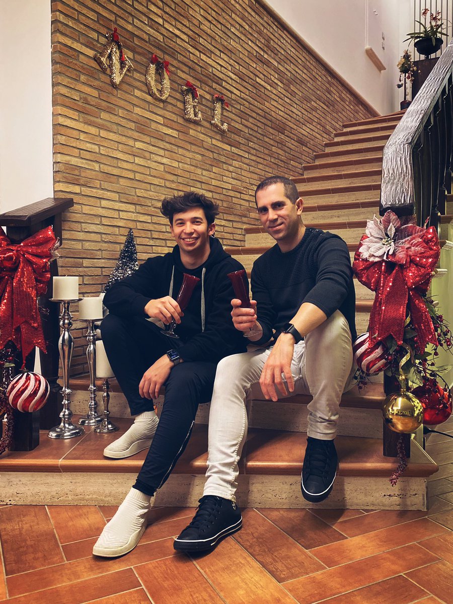 GOttaviani's tweet photo. Happy New Year 🎊🎆 @hypaton76 https://t.co/I7R6Tgyykq