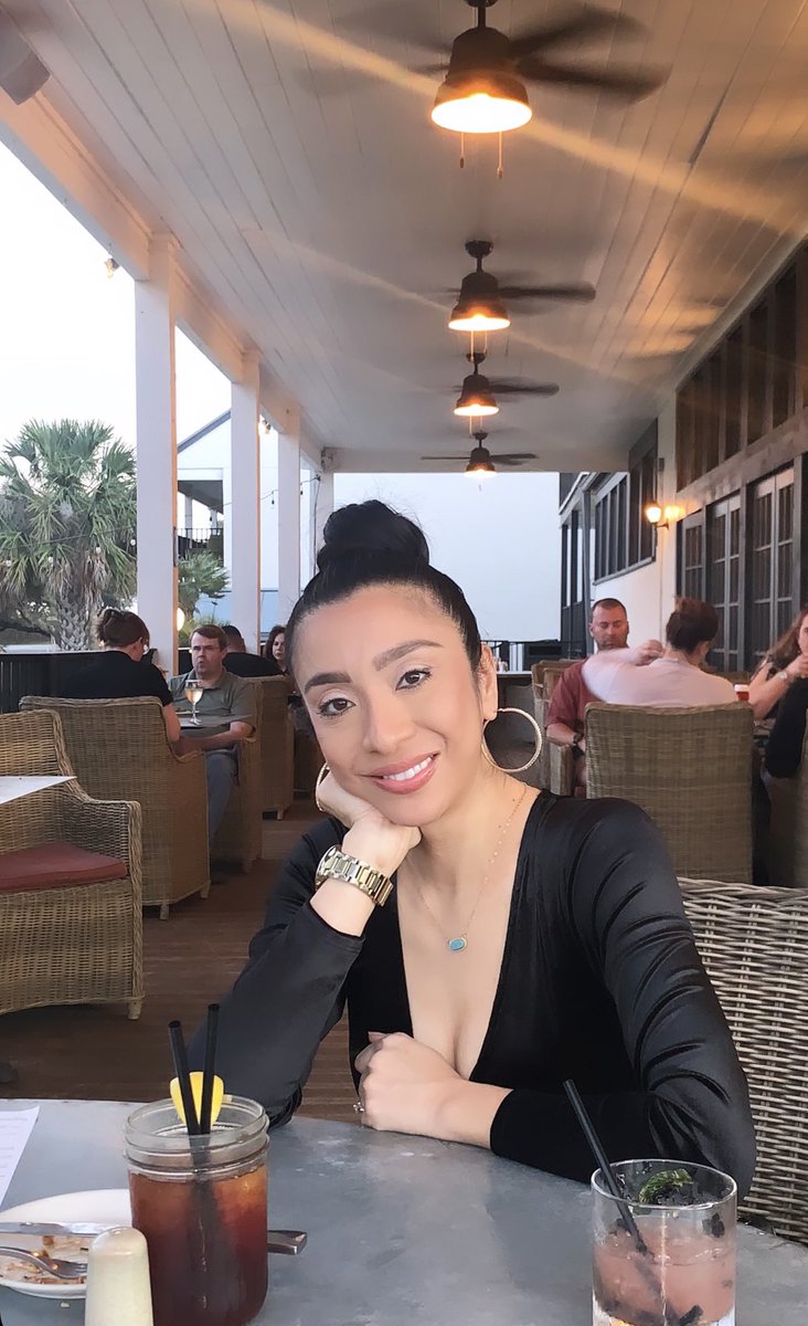 EricaLiraCastro's tweet photo. Ready to say goodbye to 2021! https://t.co/cZz0CPIjnE