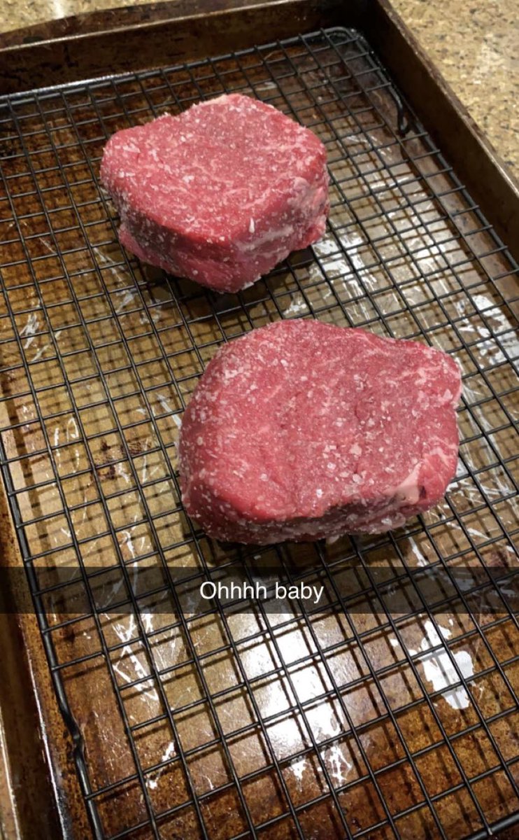 iluvnumbers's tweet photo. About to be a Happy New Year🎉 #ChefKeith https://t.co/ayXQPFUbKa