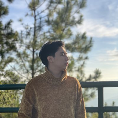 kevinjeff08's tweet photo. Grabe yung stress ko sa pamimili ng bagong profile picture para sa buong taon. 🤣🤣 Happy New Year everyone 🎉🎉🎉 #NewProfilePic https://t.co/4LLn5gPcRb