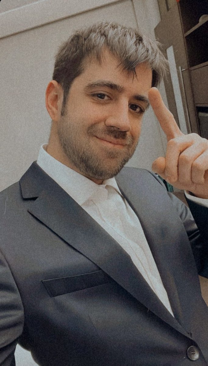 Último tweet de esta cuenta, los quiero mucho (aunque me falta Luzu)🥺🏡