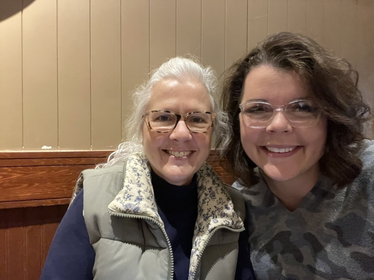 HannahKellyMO's tweet photo. Good times w/ Mom & no schedule today. Grateful for faith, God’s love, family, friends, health, freedom, dreams, hopes, and a bright future by God’s grace. Thank you for the privilege to serve you! Happy New Year to you and yours! The best is yet to come!
#jer29v11 https://t.co/JmNrs6KYCK