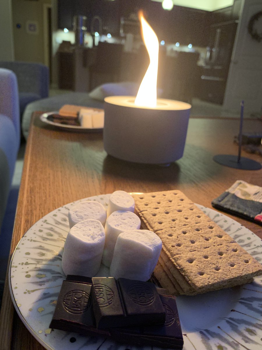 New Year’s Eve #vegan s’mores… it’s a thing, right?!
