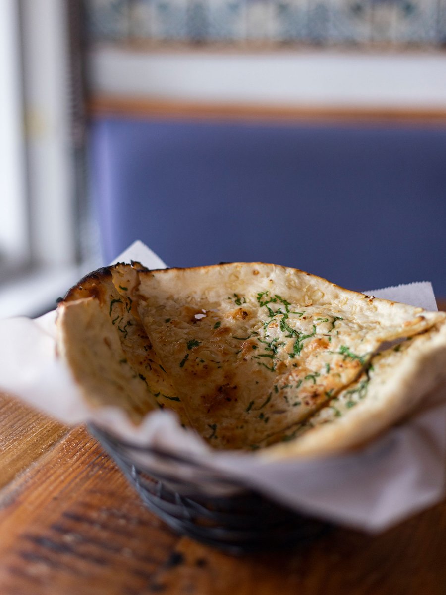 MarutiPdx's tweet photo. One of our favorite authentic dishes 👌 Organic Vegan Garlic Naan https://t.co/dlFFb1oydo