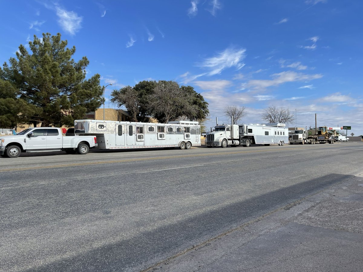 Watched the Oklahoma weather and decided it was time to go home to Arizona! 10 1/4 horses &amp; a dozer!
