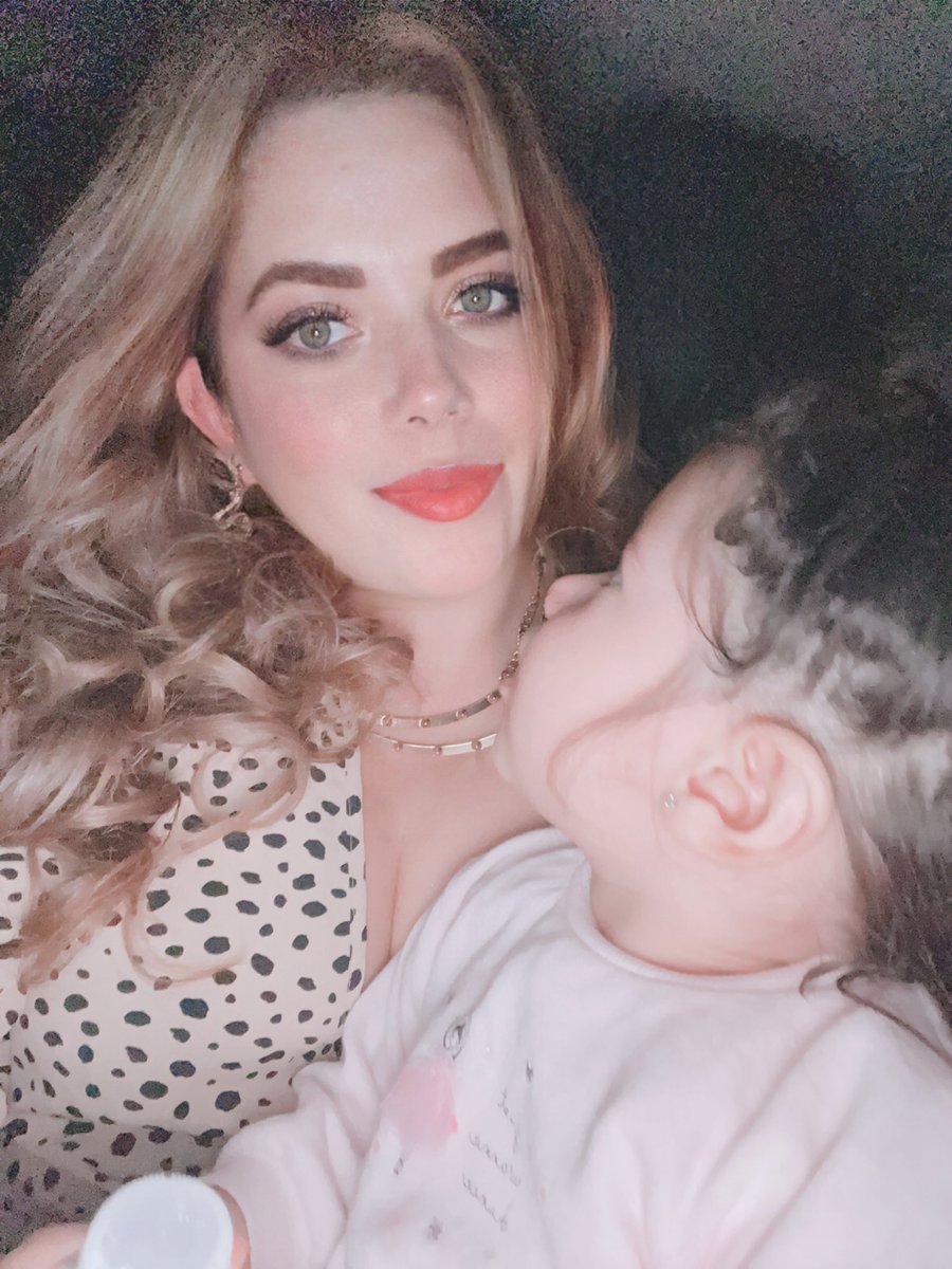 gabriela_mfm's tweet photo. Con el amor de mi vida 🤩 https://t.co/rd4QbFVTfa