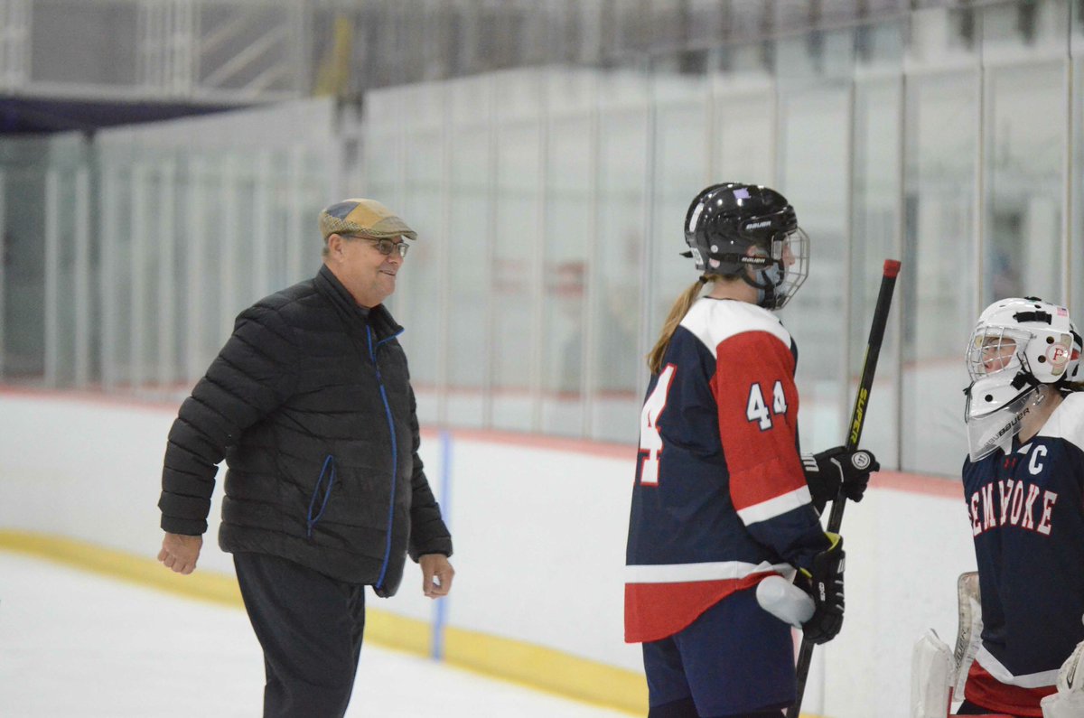 irishchick's tweet photo. Always a fun time at the Judy Gormley Scholarship Cup. See you Sunday! @GalloIceArena #NYE #girlshockey @TitanGhockey @FredCarboneRE https://t.co/lXISZ9iC3i