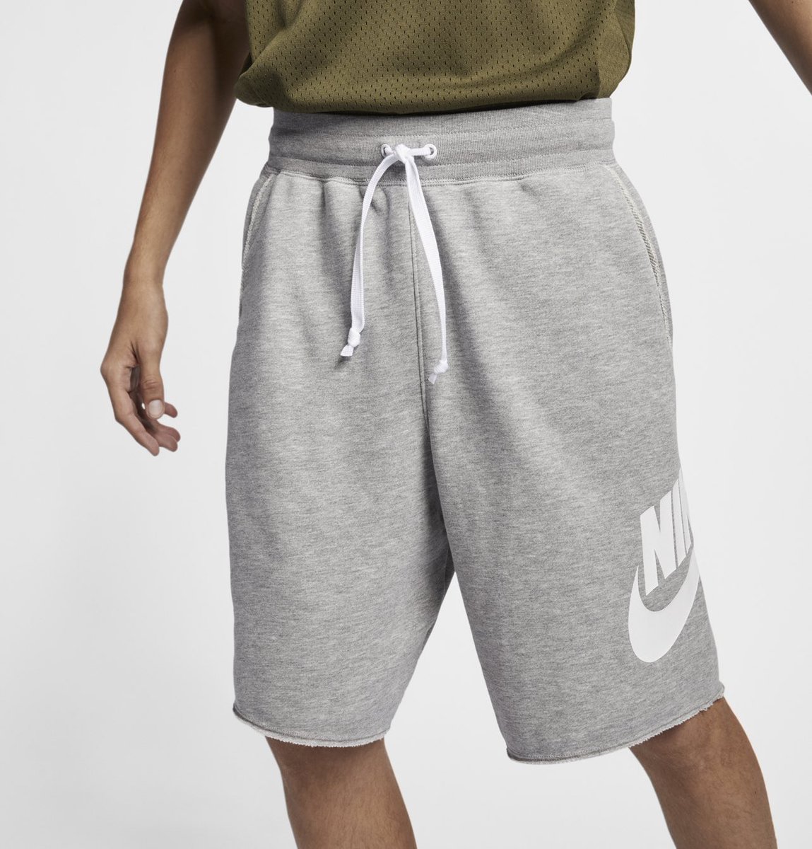 SNKR_TWITR tweet media