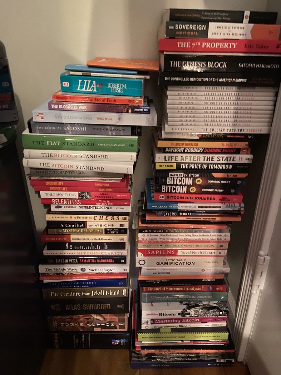 CedYoungelman's tweet image. Stack #Bitcoin books like years.