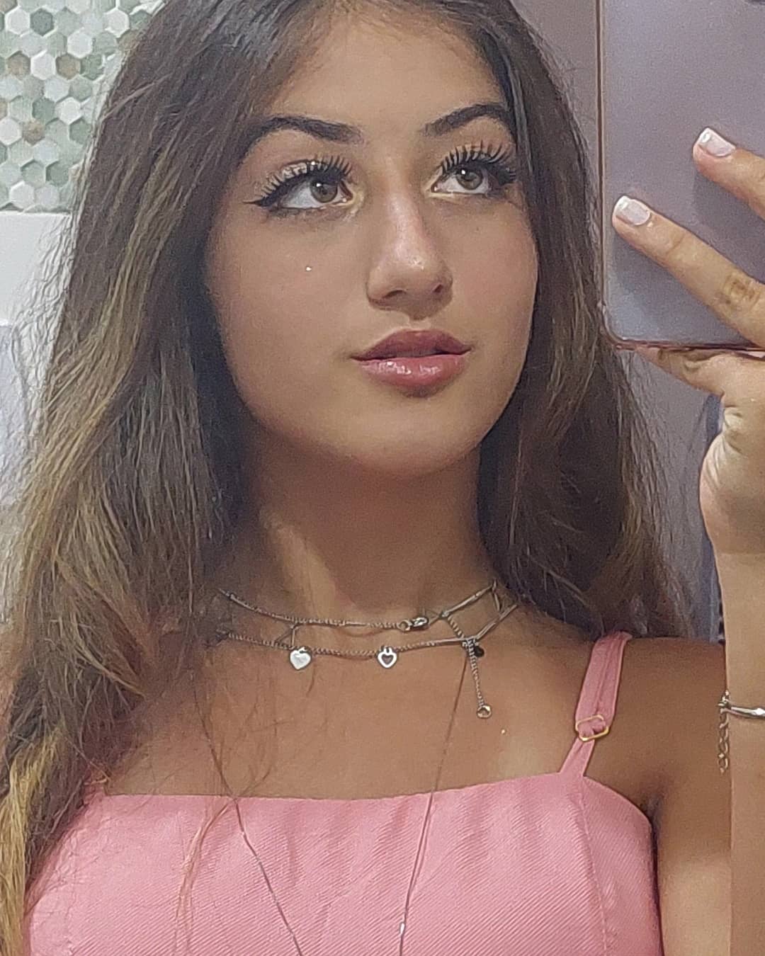 Beatriz Votto on X: Ansiosa pra 2022 começar 😍✌🏼  t.coLOBrkOaSUA  X