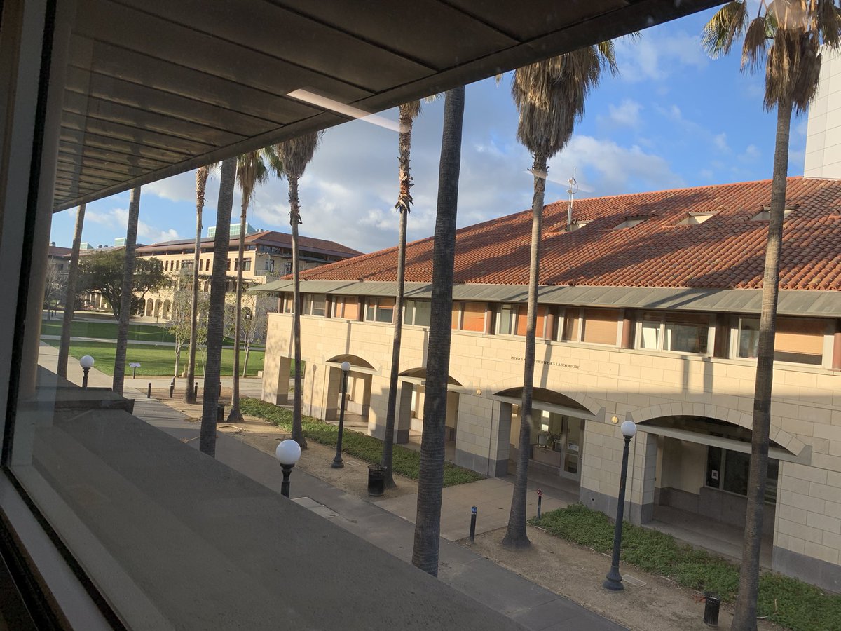 MannixGroup's tweet photo. Hello world! Feeling excited and fortunate to start the New Year with the opening of our brand new lab @StanfordMSE. Amazing facilities (&amp; spectacular view) for #2dmaterials, #heterostructure, and #twistronics #research for #quantummaterials and #semiconductors. @StanfordEng https://t.co/Zt0q3bzDFL