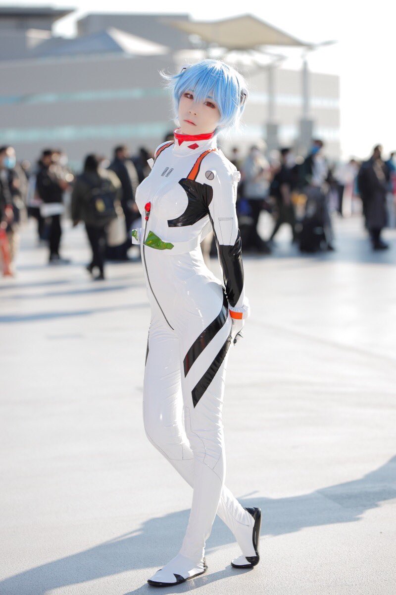 RT @TsuKiNo_mmm: 【コスプレ】 綾波レイ/新世紀エヴァンゲリオン #C99