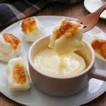 お餅をぱくぱく食べられちゃいそう!チーズとの組み合わせがたまらなく美味しそうなお餅レシピ!