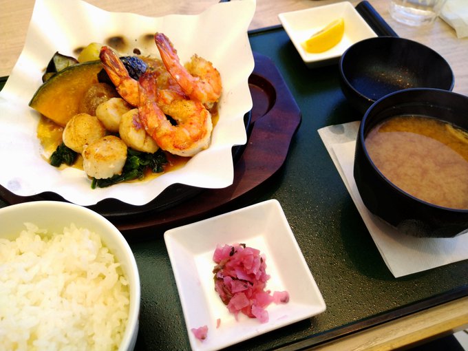 海老と帆立のグリル御膳1800円 