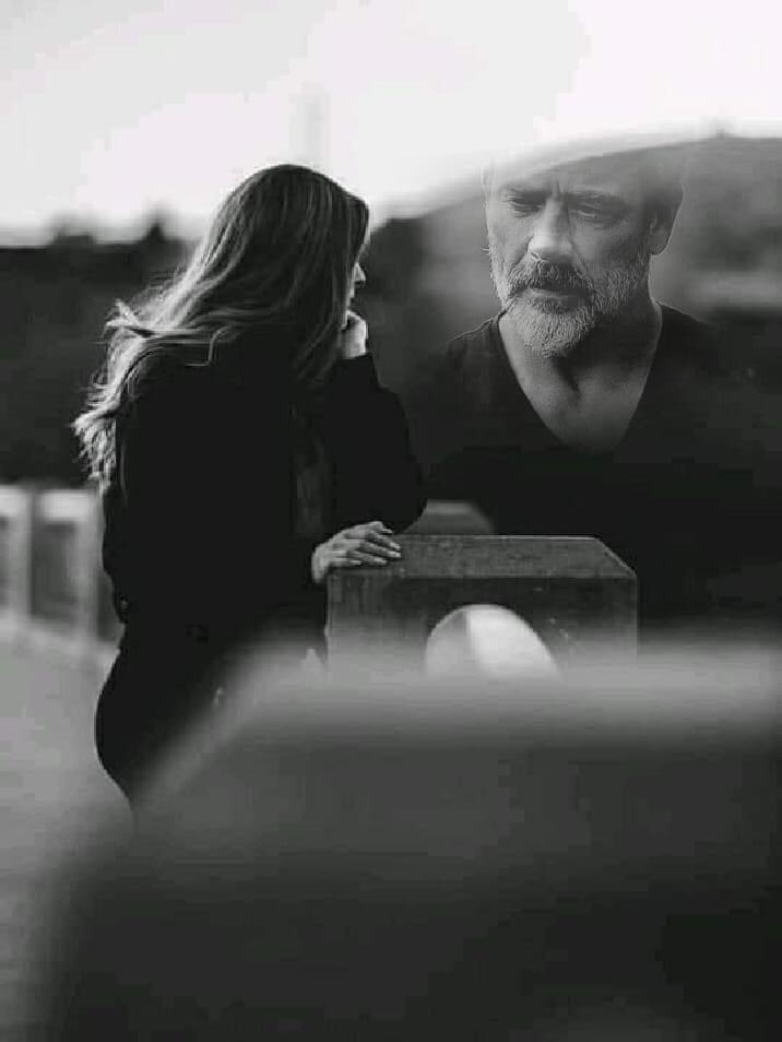 غائبتي..
     ليت للمنامِ صور..
          ل أثبت لهم ب أني أراكِ.. 
                             كل ليلة في منامي..