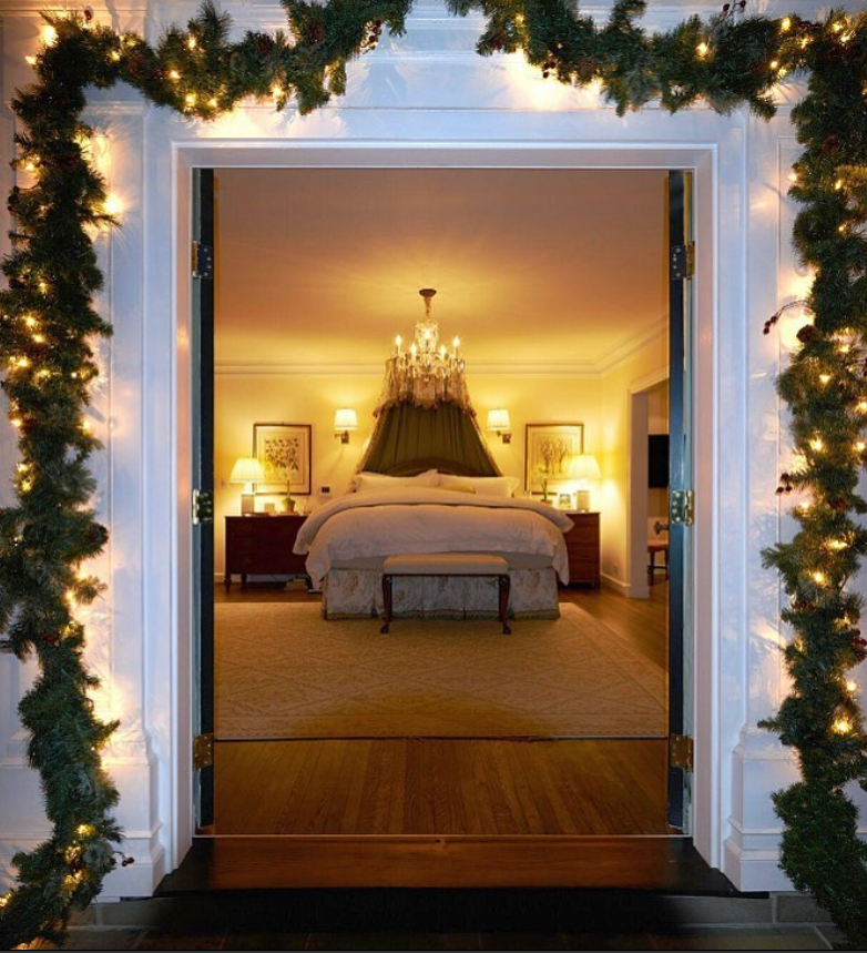 Holiday nights when all is cozy and bright 😌✨ #holidaydecor #luxurydesign