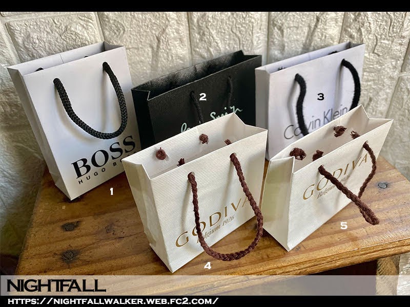 nightfall_bjd's tweet photo. #ドール サイズ ブランド紙バッグ 🛍
お求めはこちら:
https://t.co/x91FMTiX26
shopping bags for #BJD :3 click and shop
#dollfiedream #ドルフィードリーム #DD #SD #dollprops #小道具 #ミニチュア #superdollfie #スーパードルフィ #SDGr #doll
#nightfall_小道具 https://t.co/qYvMSeb3iN