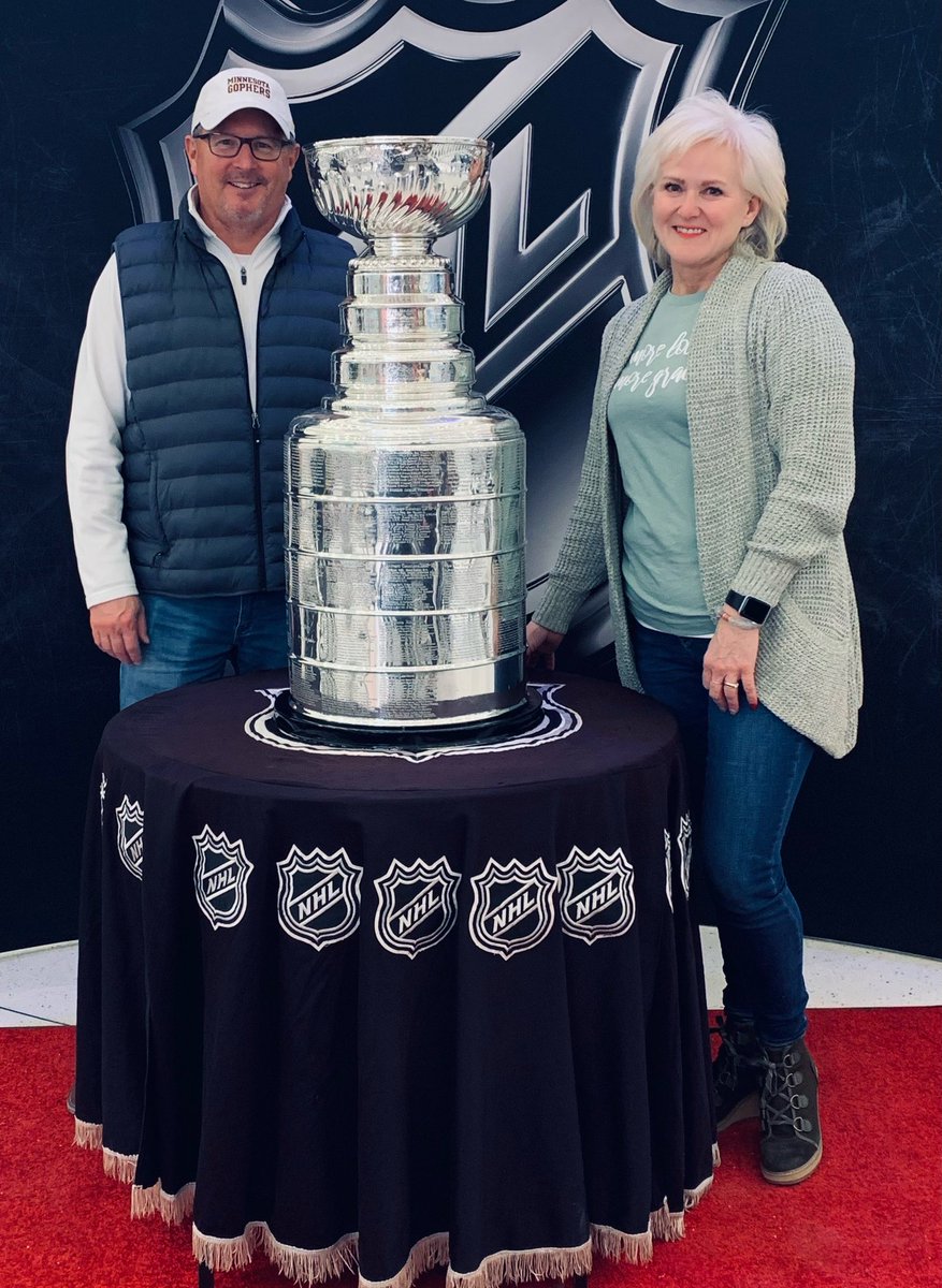 debswanny's tweet photo. An impromptu visit to meet hockey royalty — Lord Stanley 🏒🏆 @DaveSwanberg https://t.co/4xWvQIL2Ns