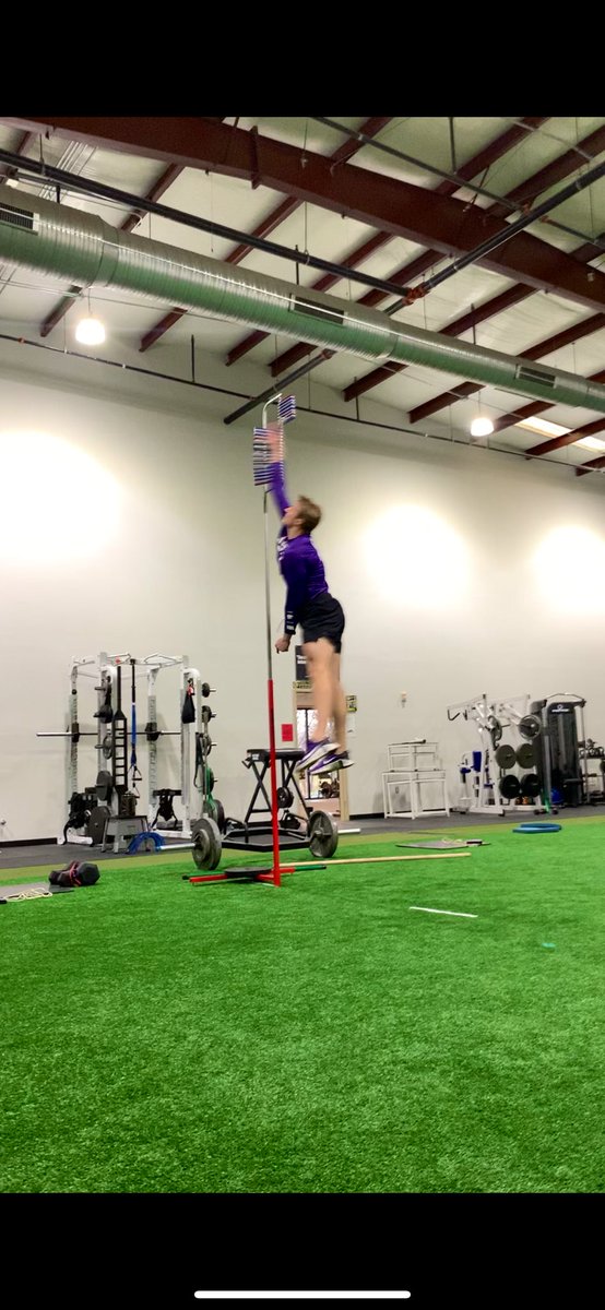 TopSpeedLLC's tweet photo. Matlack bros @nmatlack1 and @NickMatlack4 battling for the title of most explosive in the family.

Little bro Nick took the W today in the standing vert with a new PR of 36+ inches

While Nate remained 👑 of the max jump touch - both well above 11 feet

Wildly athletic family https://t.co/RKrMCtslfz