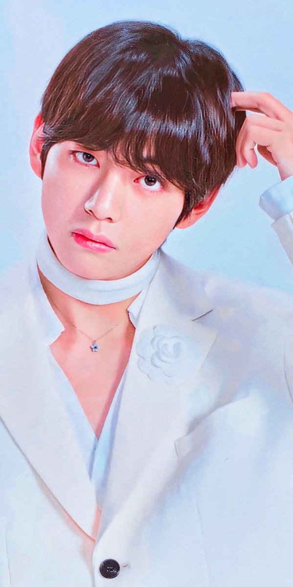 Taryar_Kim's tweet photo. Happy birthday v
#TAEHYUNGDAY 
#TAEHYUNG 
#Taehyungbirthday https://t.co/ubXE8ZHqmi